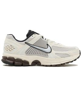 NIKE Кроссовки