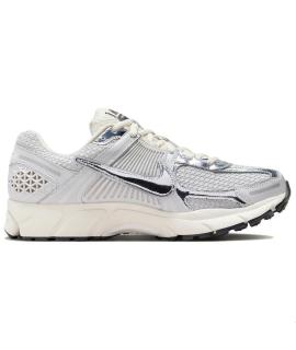 NIKE Низкие кроссовки / кеды