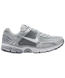 NIKE Низкие кроссовки / кеды