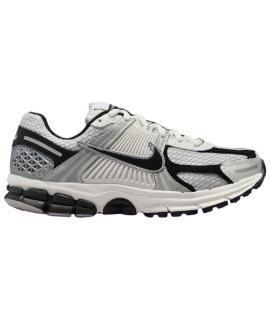 NIKE Кроссовки