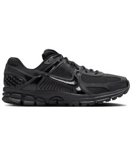 NIKE Кроссовки