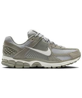 NIKE Кроссовки