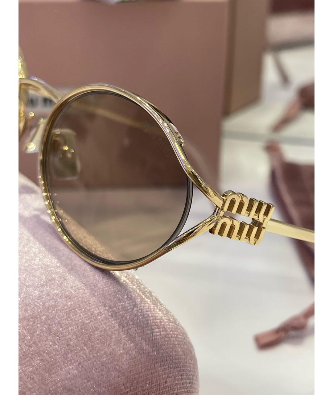 MIU MIU Золотые металлические солнцезащитные очки, фото 4