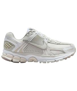 NIKE Кроссовки