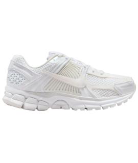 NIKE Кроссовки