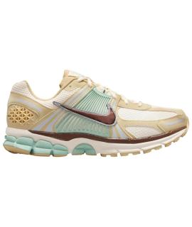 NIKE Кроссовки