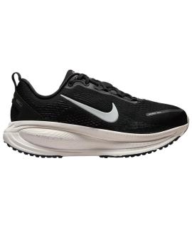 NIKE Кроссовки