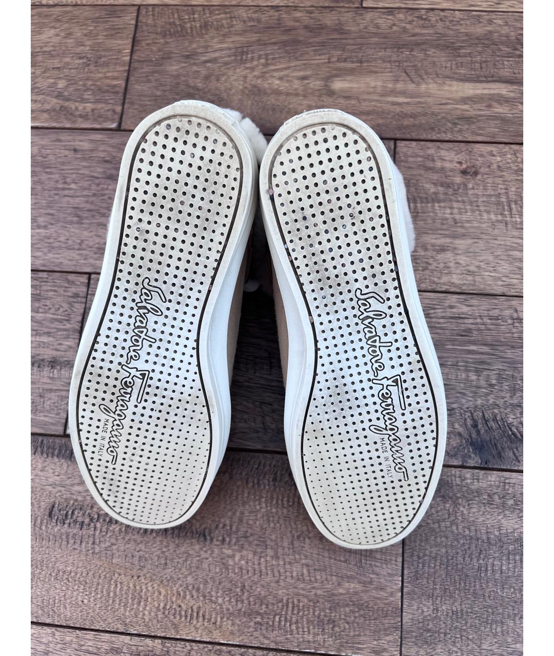 FERRAGAMO Бежевые замшевые кроссовки, фото 5