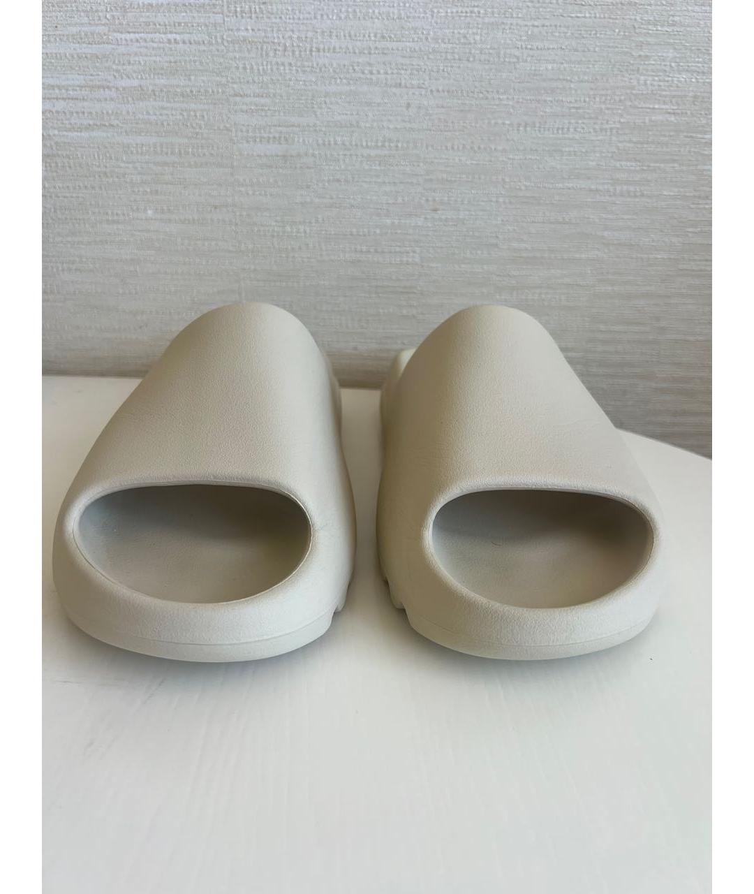 ADIDAS YEEZY Бежевые резиновые шлепанцы, фото 2