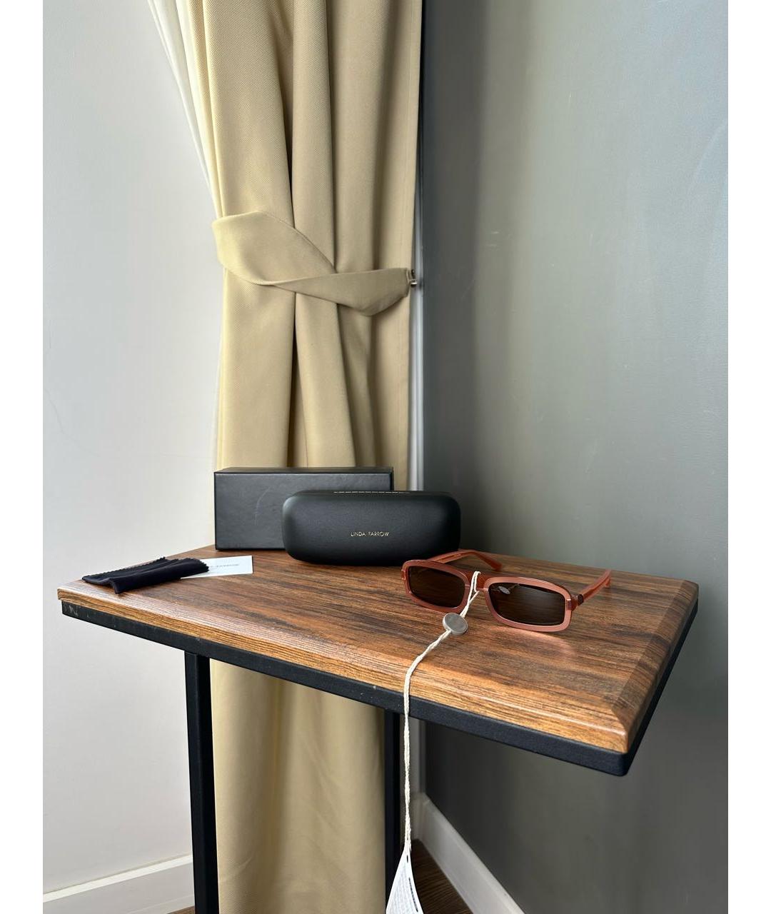 LINDA FARROW Оранжевое солнцезащитные очки, фото 2