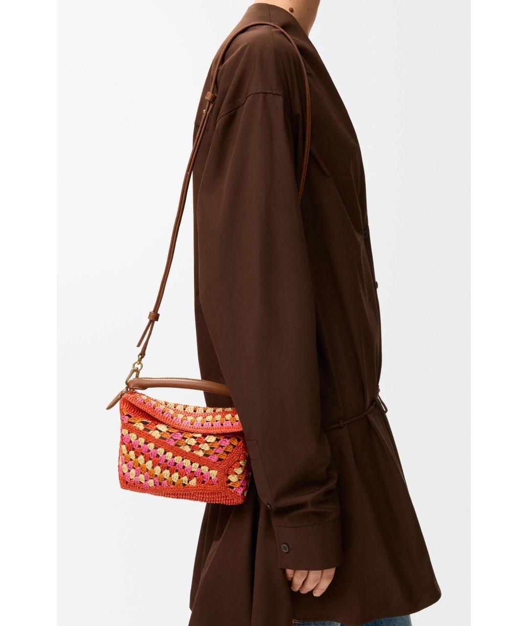 LOEWE Оранжевая пелетеная сумка с короткими ручками, фото 4