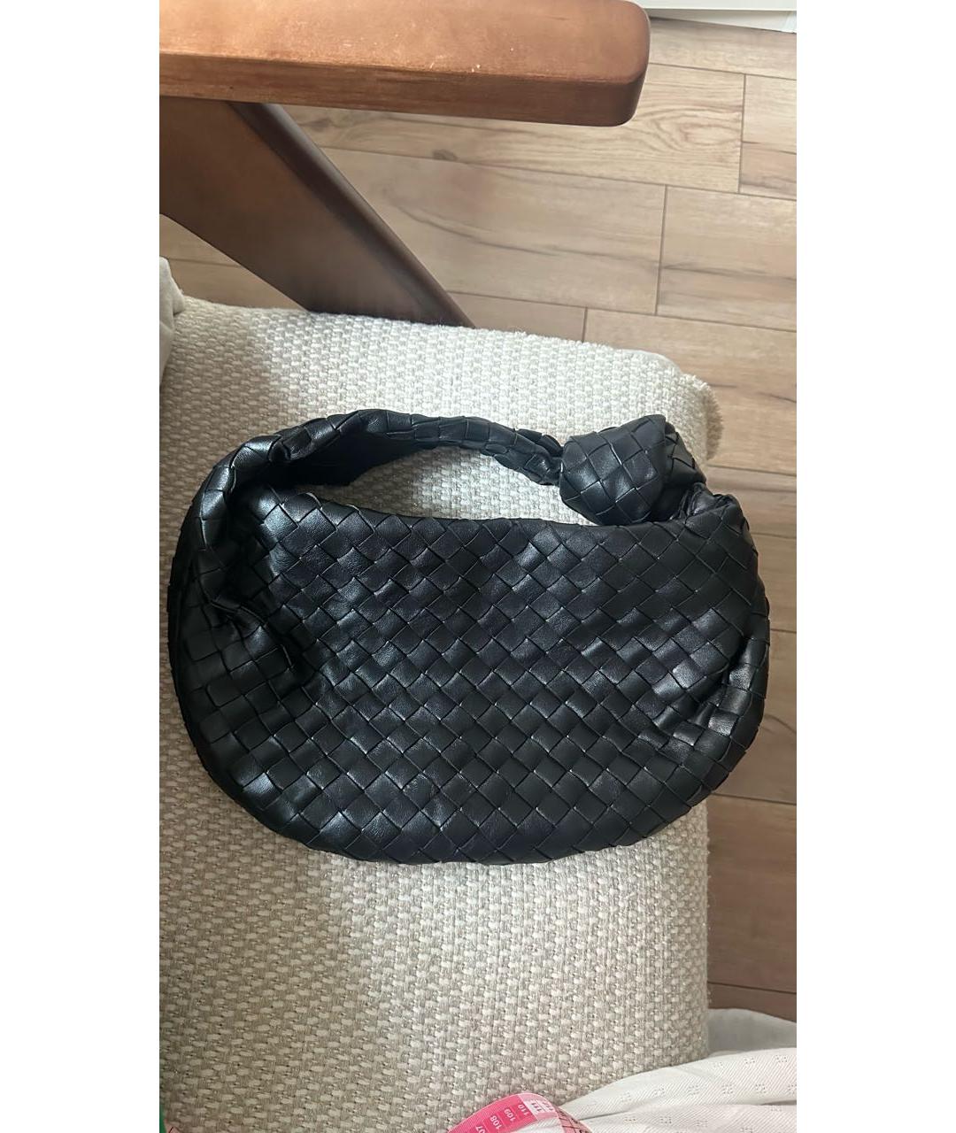 BOTTEGA VENETA Черная кожаная сумка с короткими ручками, фото 6