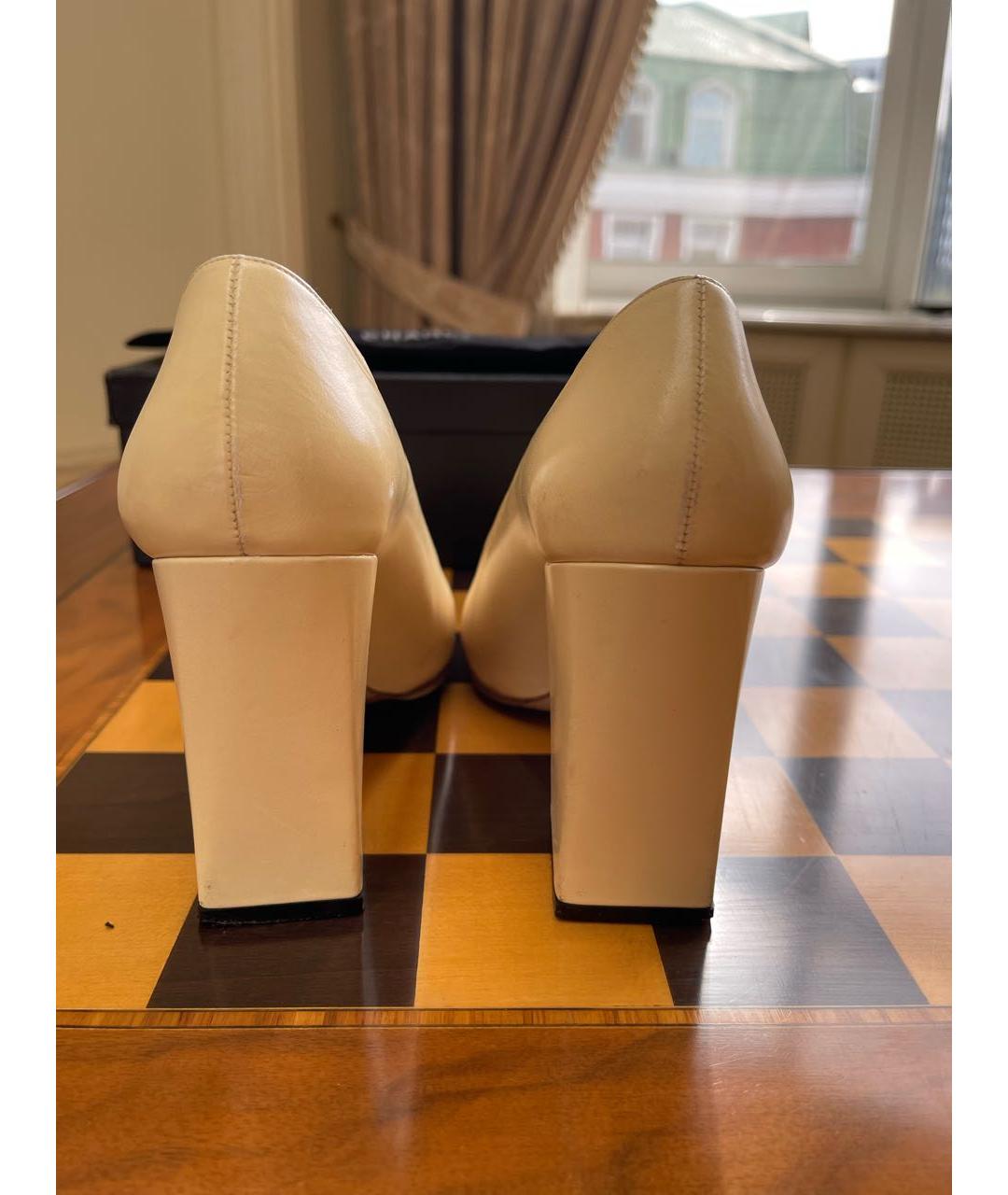 CHANEL Бежевые кожаные туфли, фото 3
