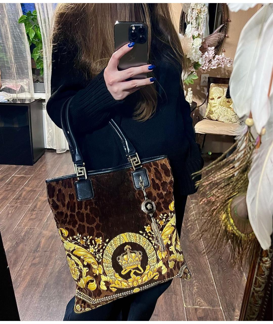 VERSACE Коричневая бархатная сумка тоут, фото 2