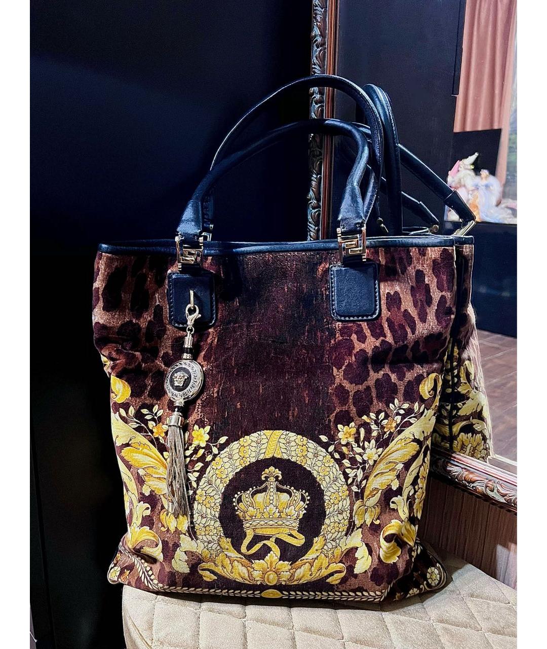 VERSACE Коричневая бархатная сумка тоут, фото 9