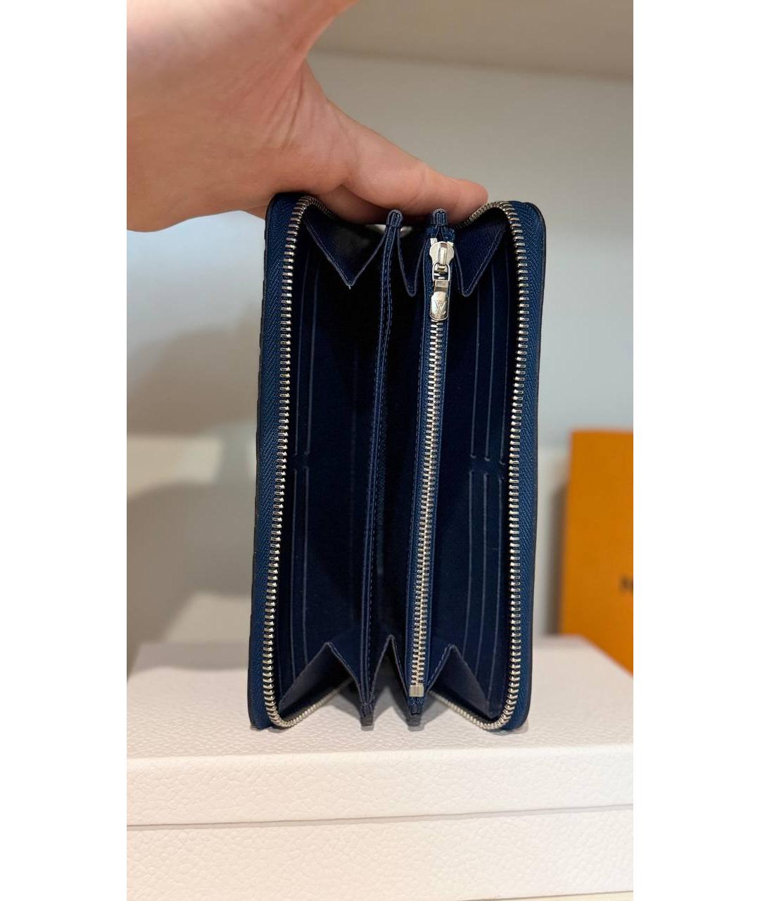 LOUIS VUITTON Синий кожаный кошелек, фото 6