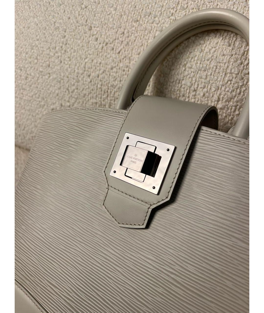 LOUIS VUITTON Белая кожаная сумка с короткими ручками, фото 8