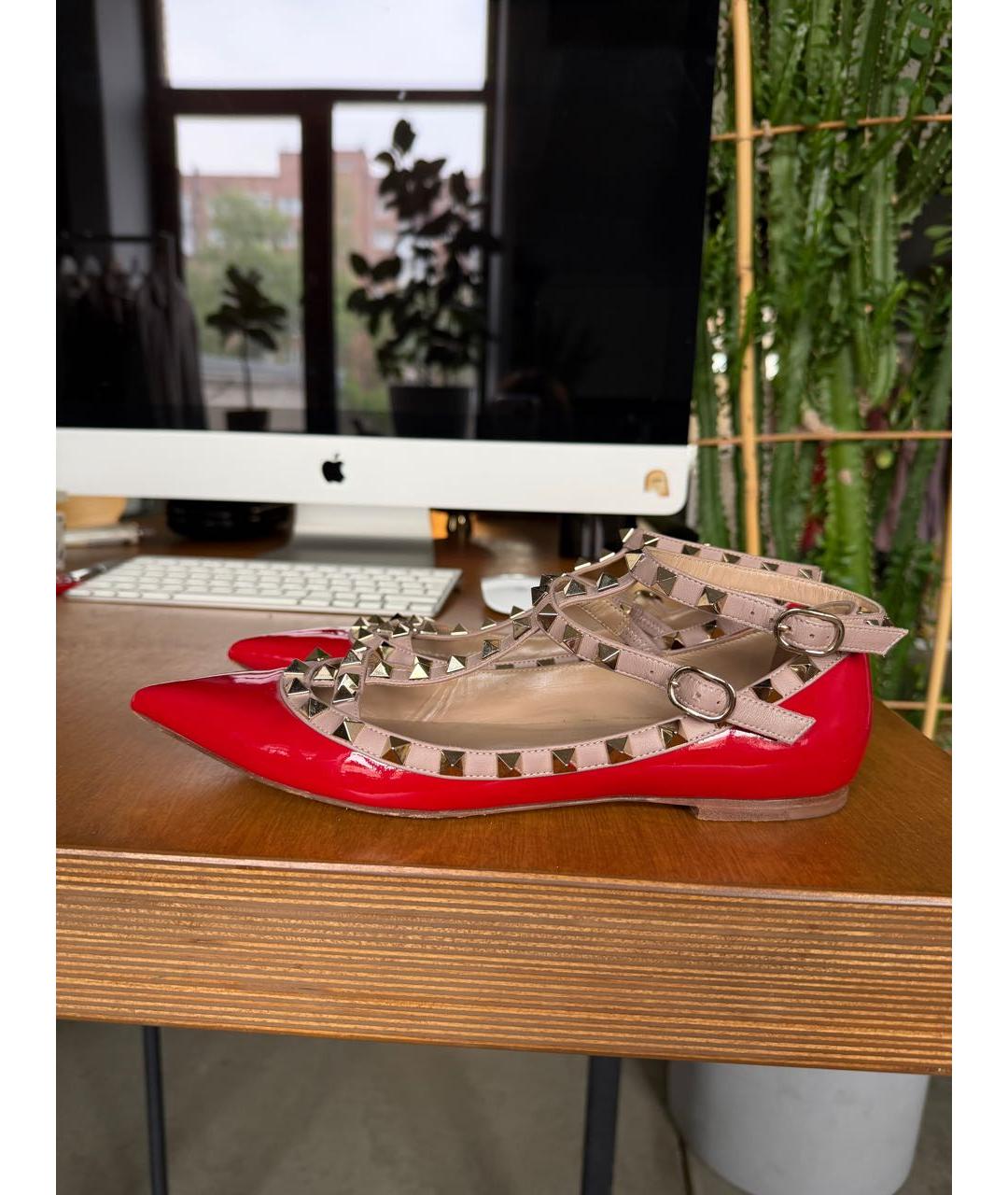 VALENTINO Красные балетки из лакированной кожи, фото 9