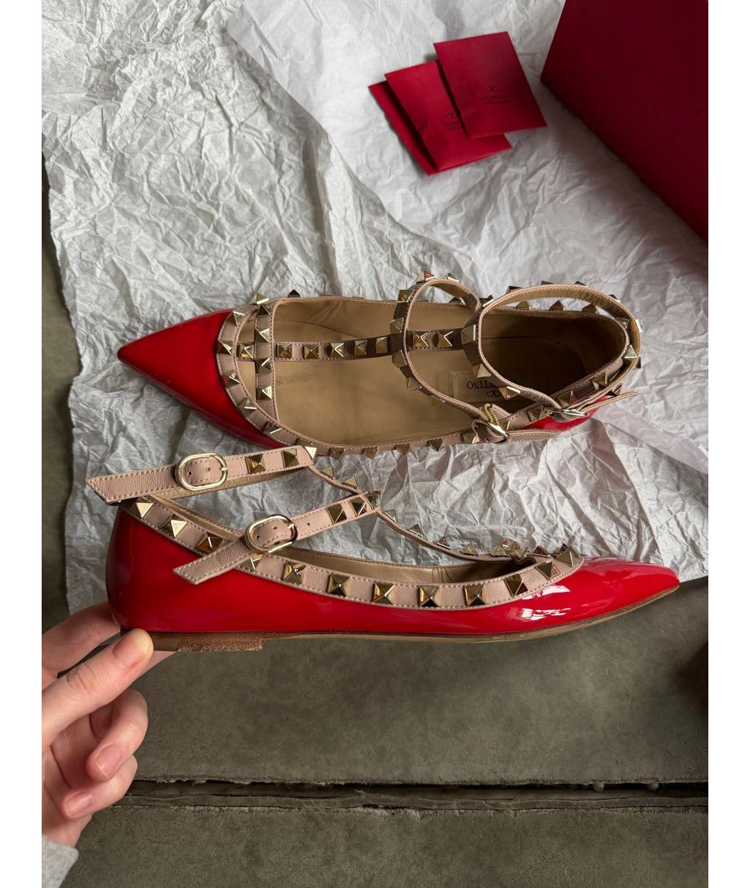 VALENTINO Красные балетки из лакированной кожи, фото 5