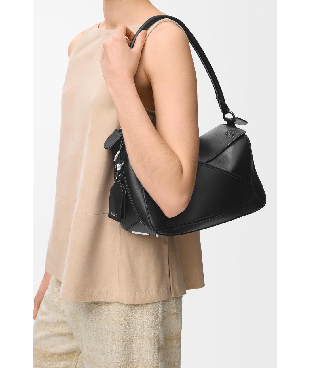 LOEWE Черная кожаная сумка с короткими ручками, фото 2