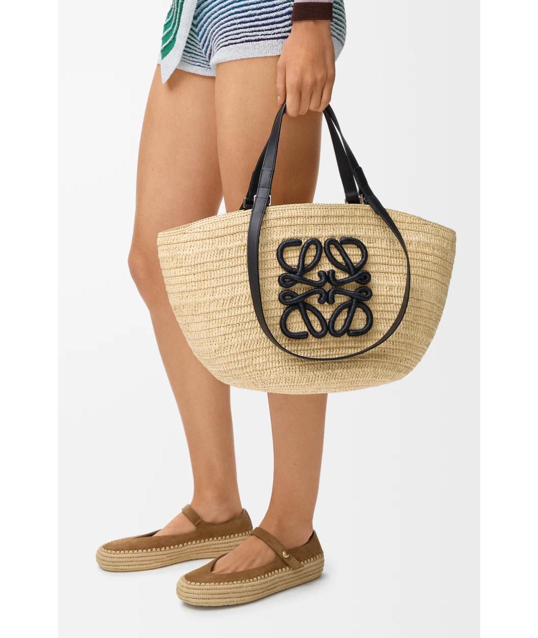 LOEWE Бежевая пелетеная сумка тоут, фото 2