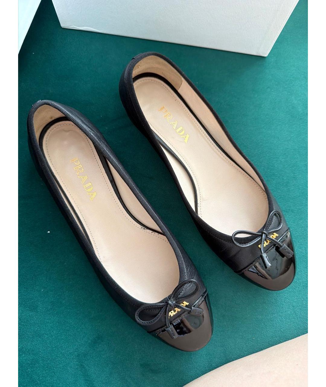 PRADA Черные кожаные балетки, фото 2