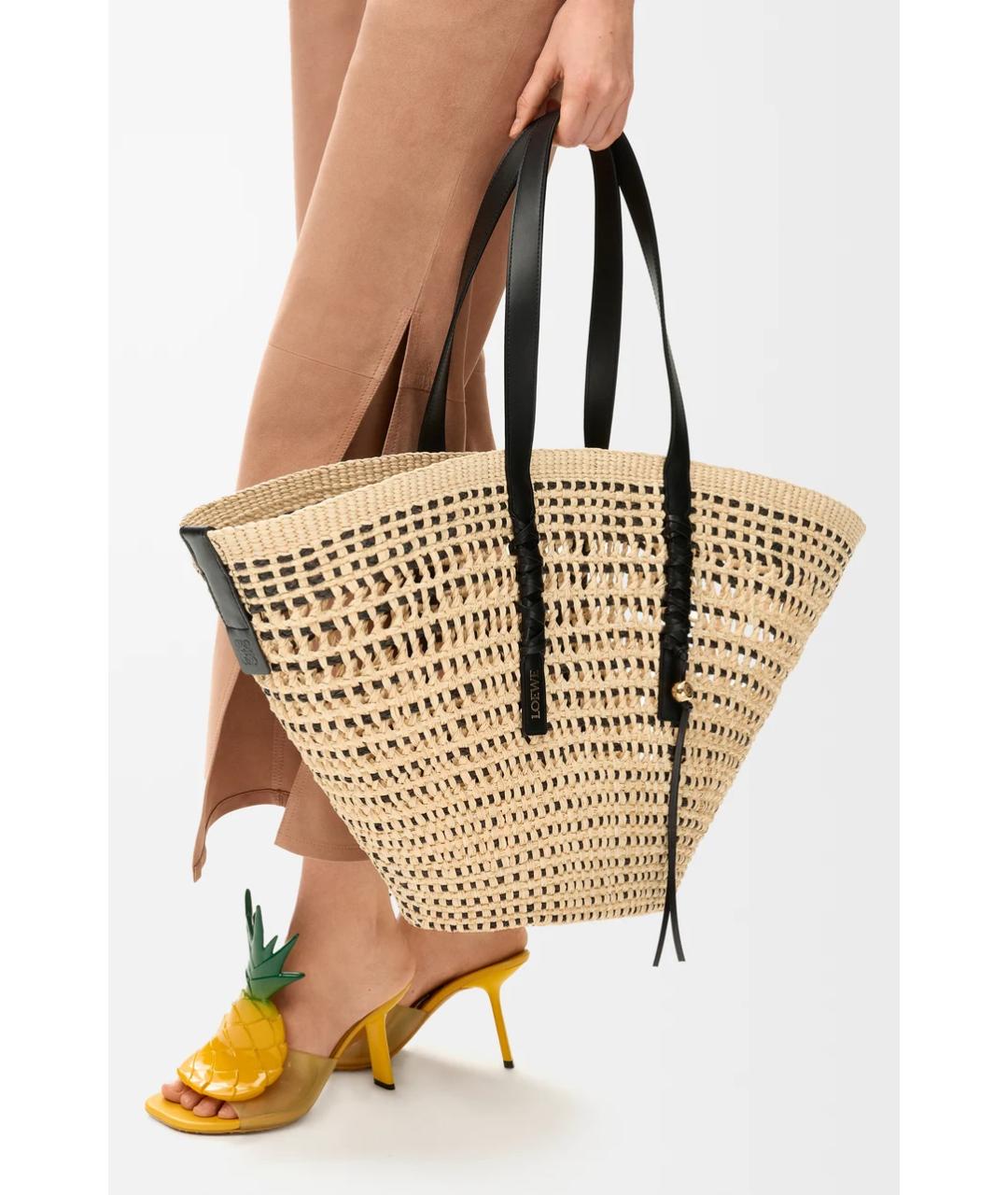 LOEWE Бежевая пелетеная сумка тоут, фото 2