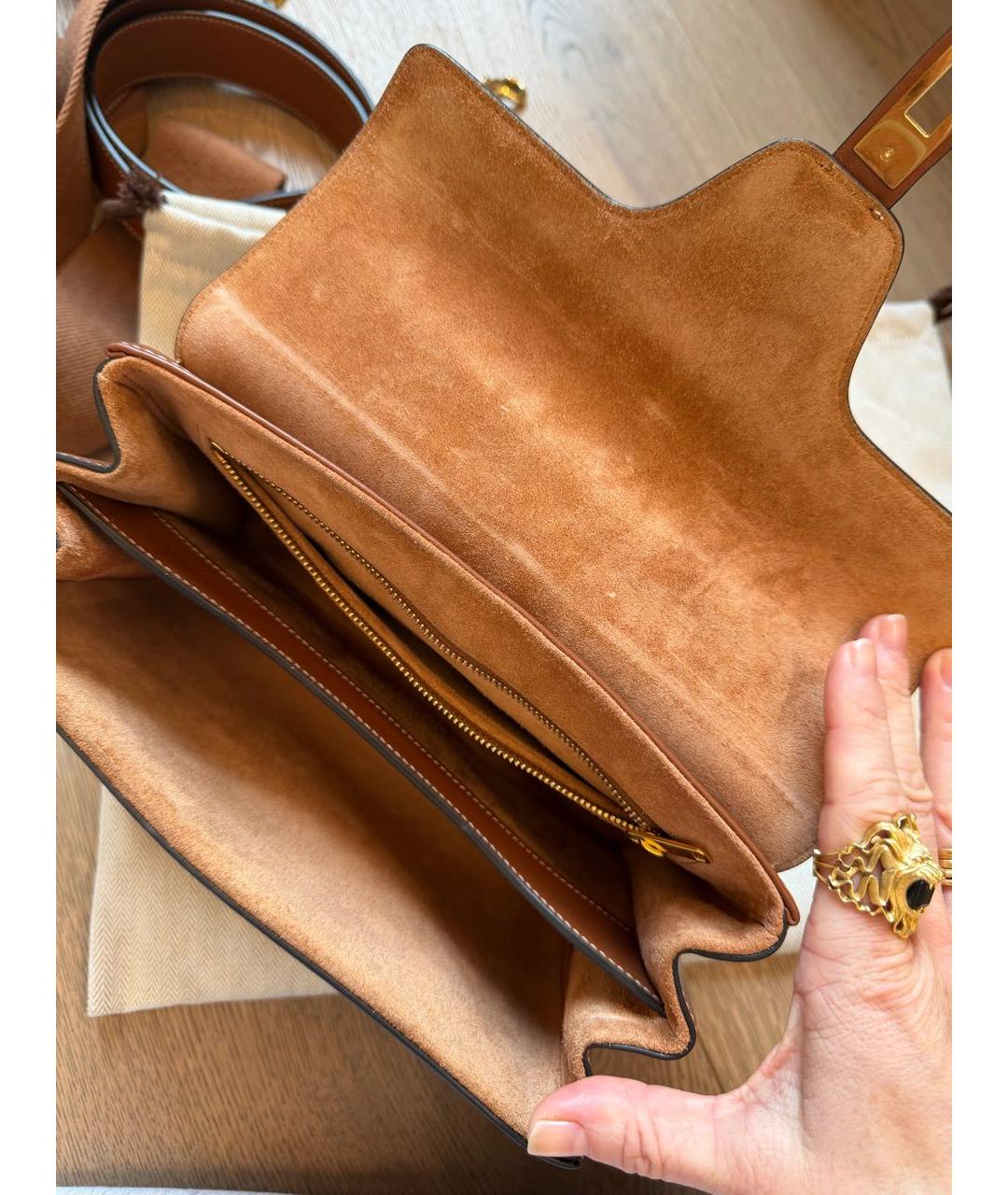 CELINE Бежевая кожаная сумка через плечо, фото 2