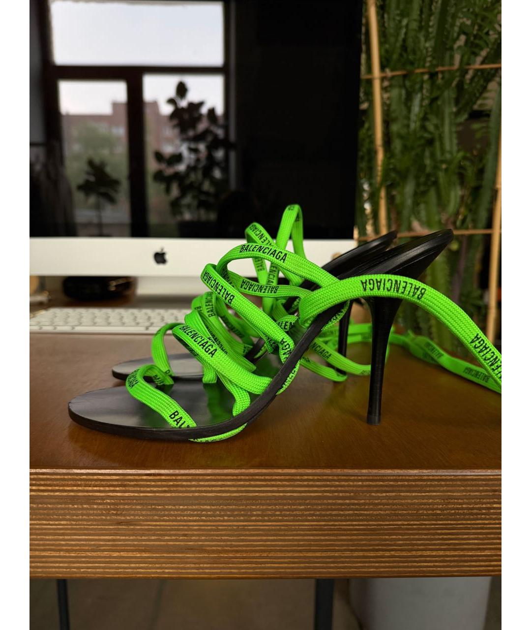 BALENCIAGA Салатовые текстильные босоножки, фото 4