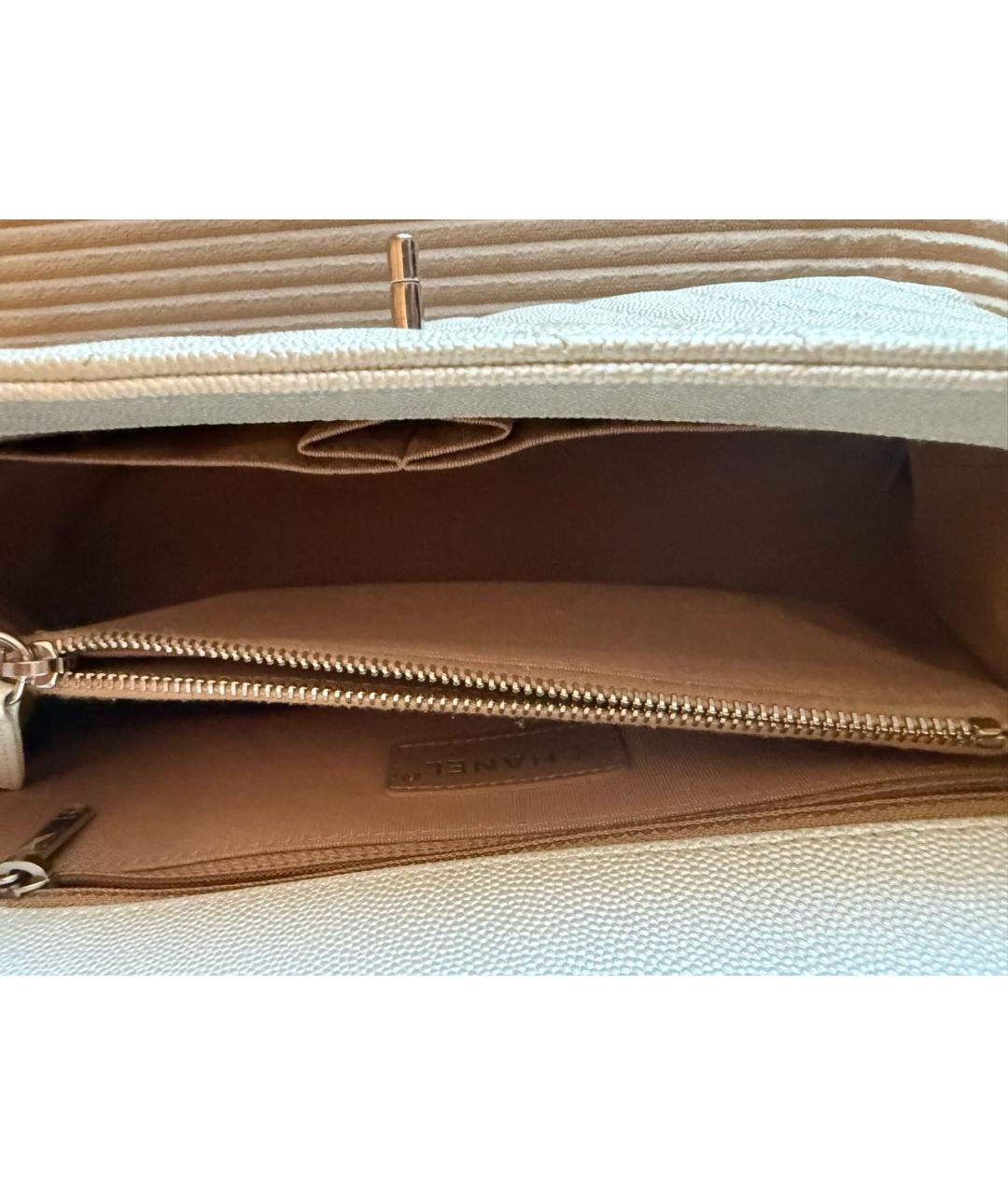 CHANEL Белая кожаная сумка с короткими ручками, фото 5