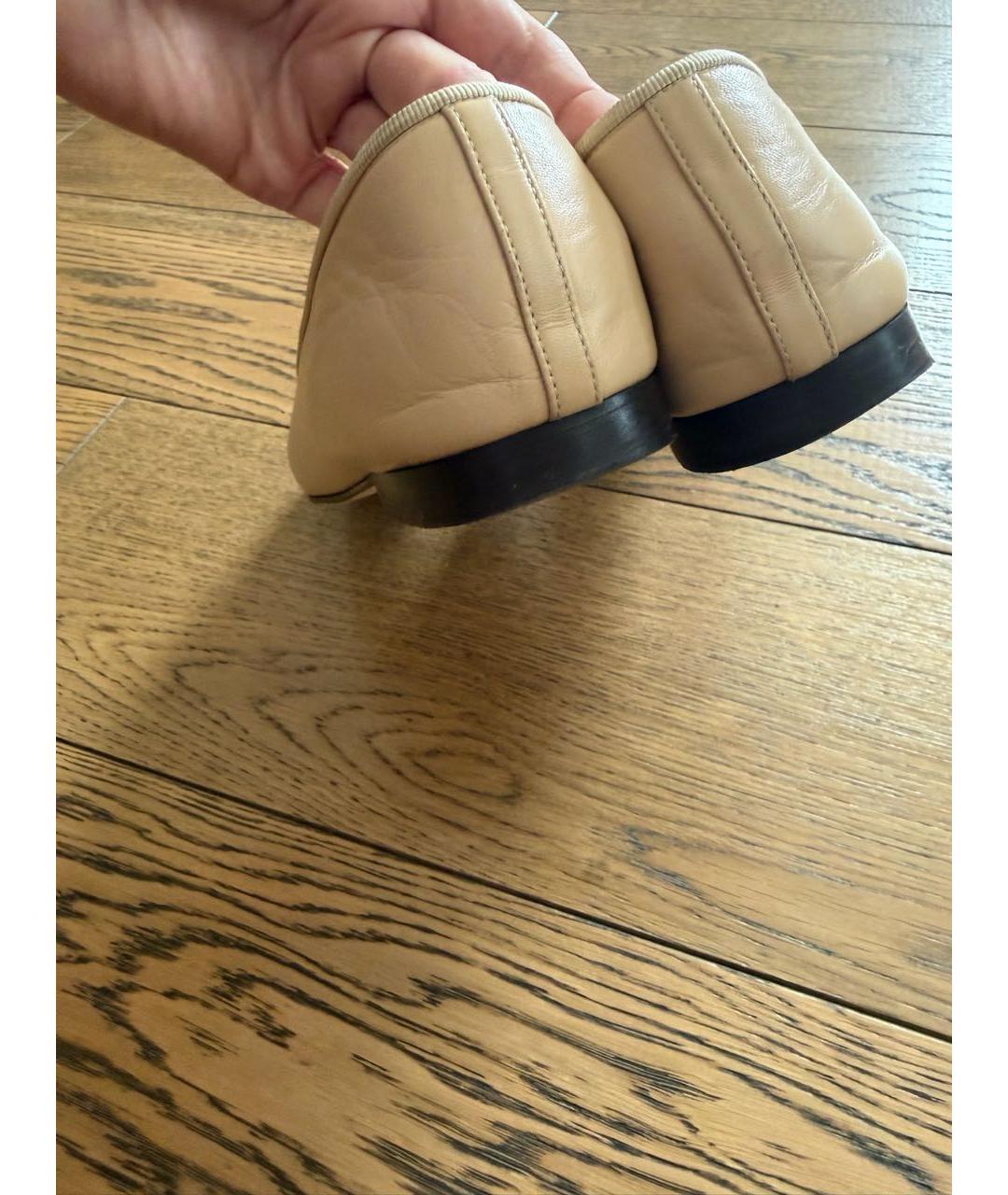 CHANEL Бежевые кожаные балетки, фото 4