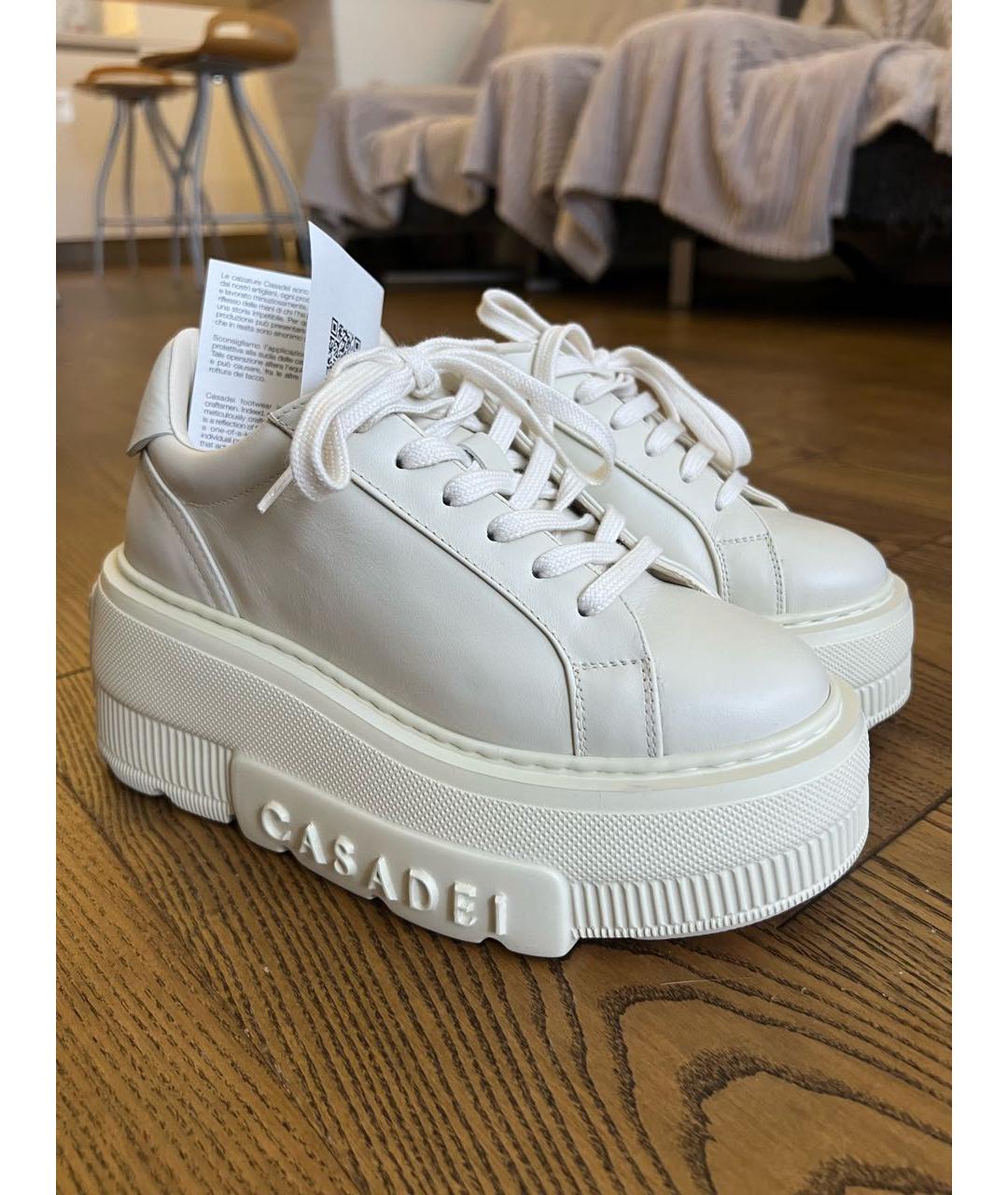 CASADEI Бежевые кожаные кроссовки, фото 2