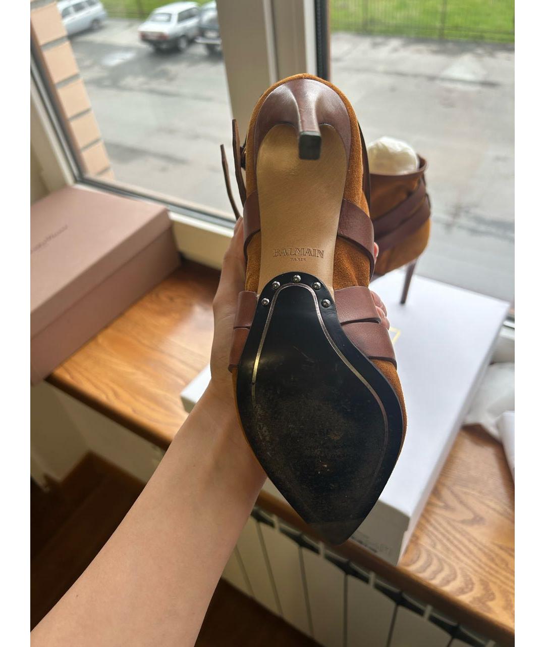 BALMAIN Коричневые замшевые ботильоны, фото 4