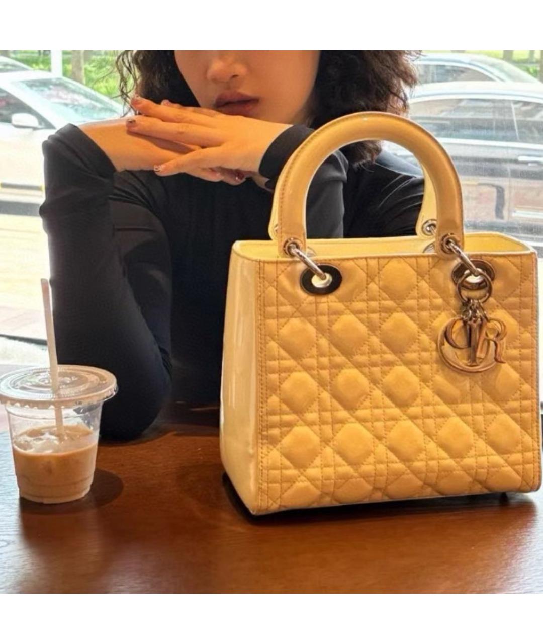 CHRISTIAN DIOR Желтая кожаная сумка с короткими ручками, фото 2