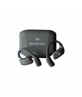 BALENCIAGA Техника