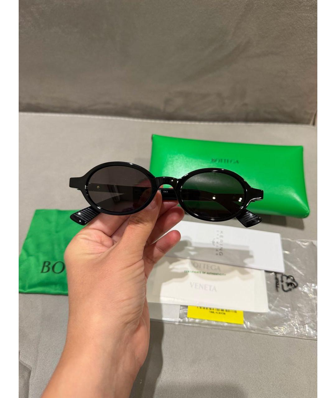 BOTTEGA VENETA Черные пластиковые солнцезащитные очки, фото 4