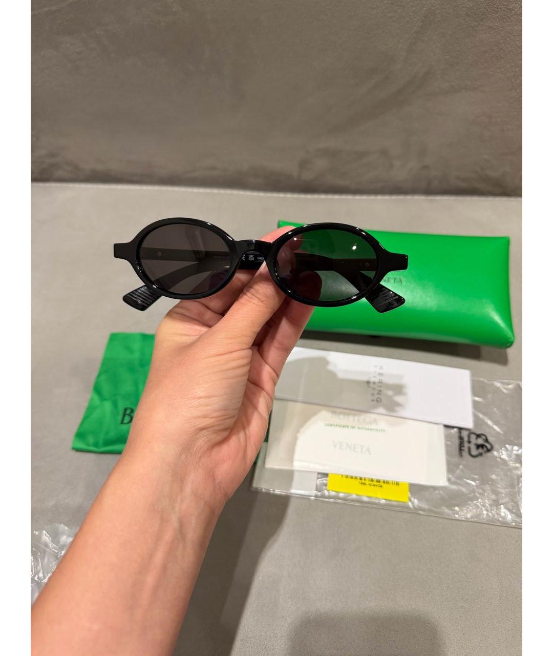 BOTTEGA VENETA Черные пластиковые солнцезащитные очки, фото 7