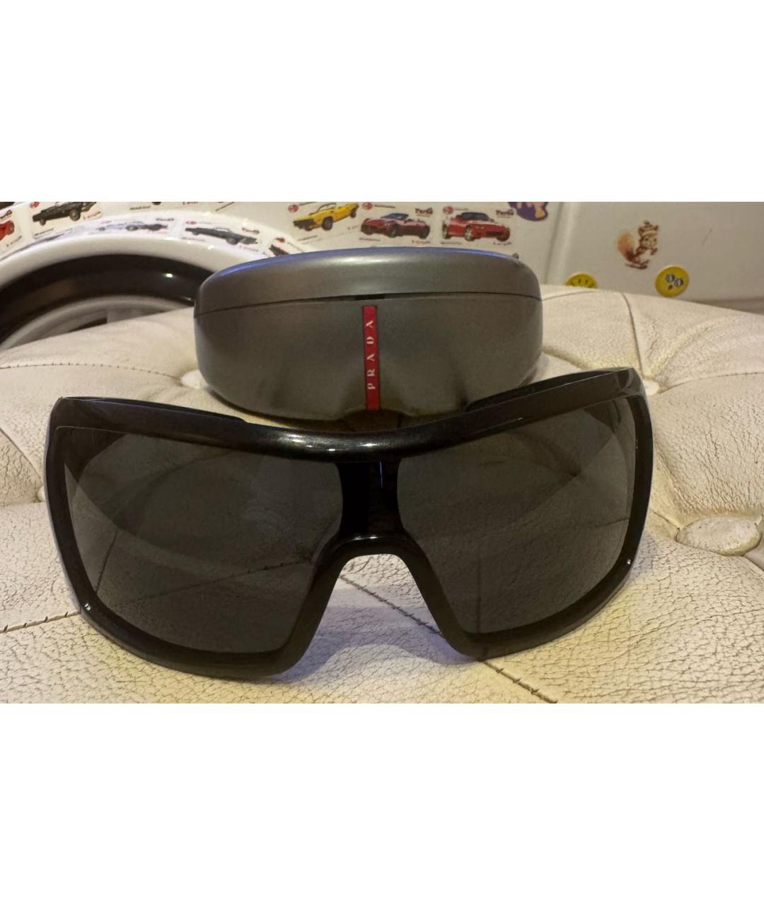 PRADA Черные пластиковые солнцезащитные очки, фото 8