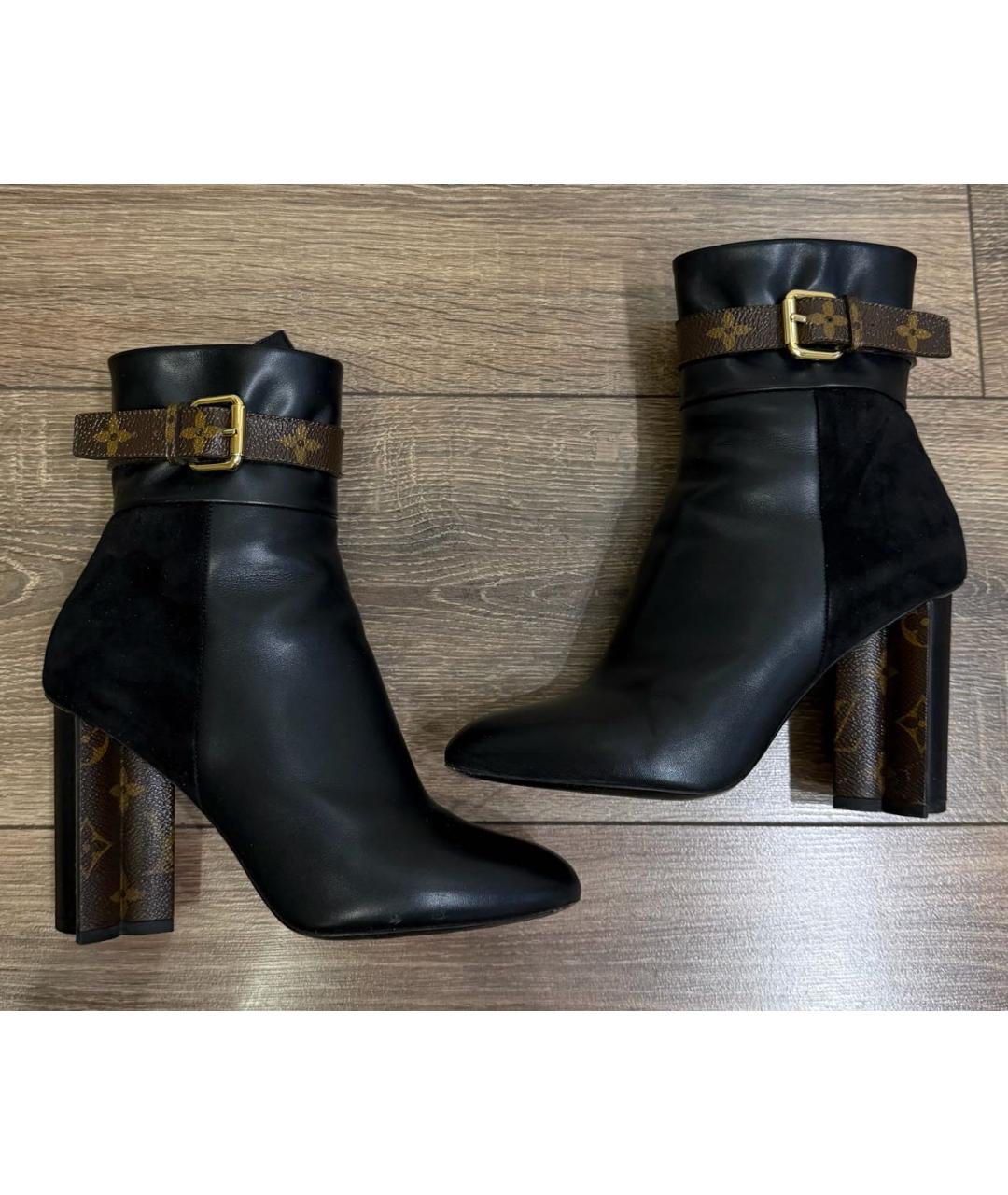 LOUIS VUITTON Черные замшевые ботильоны, фото 6