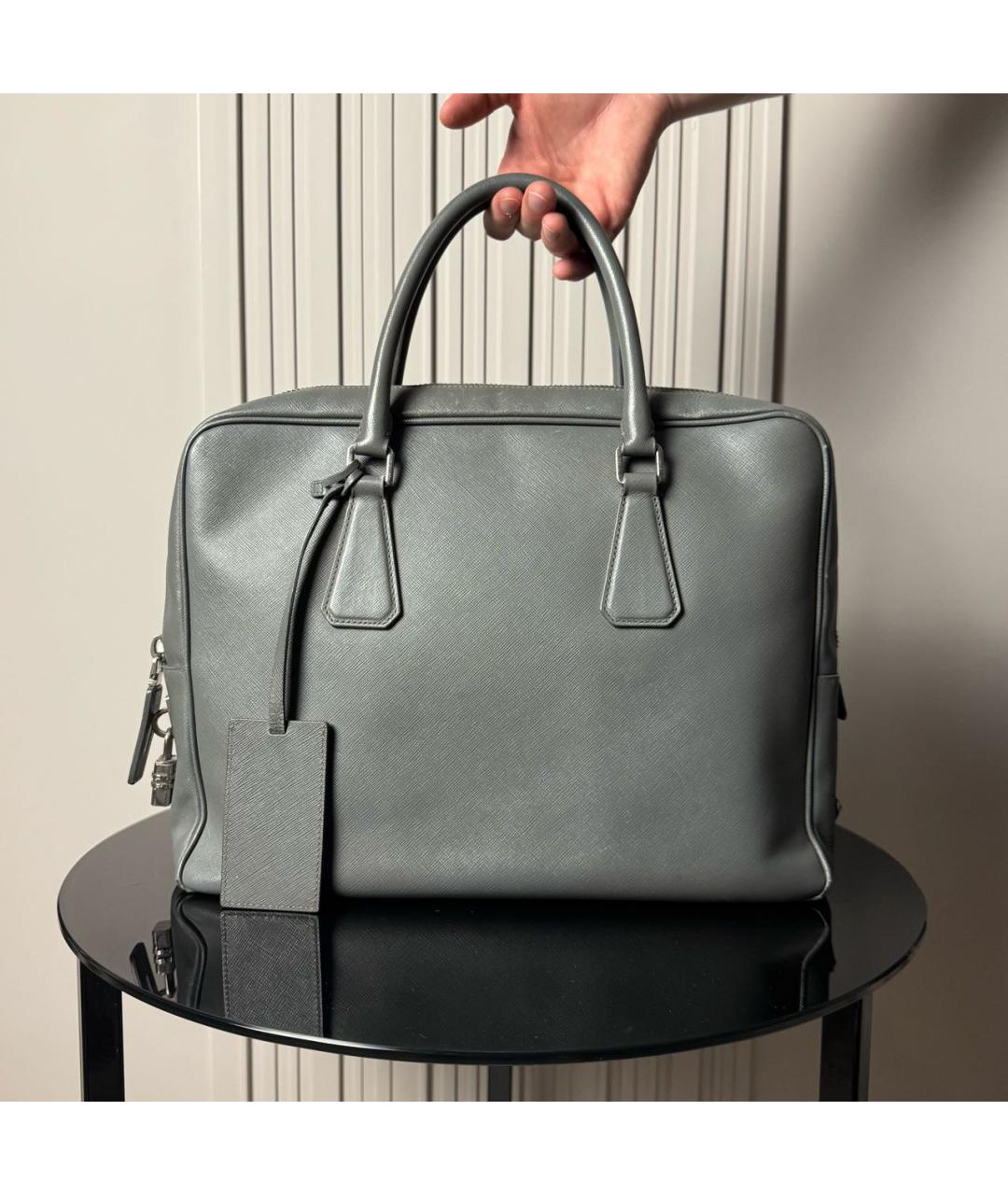 PRADA Серый кожаный портфель, фото 9