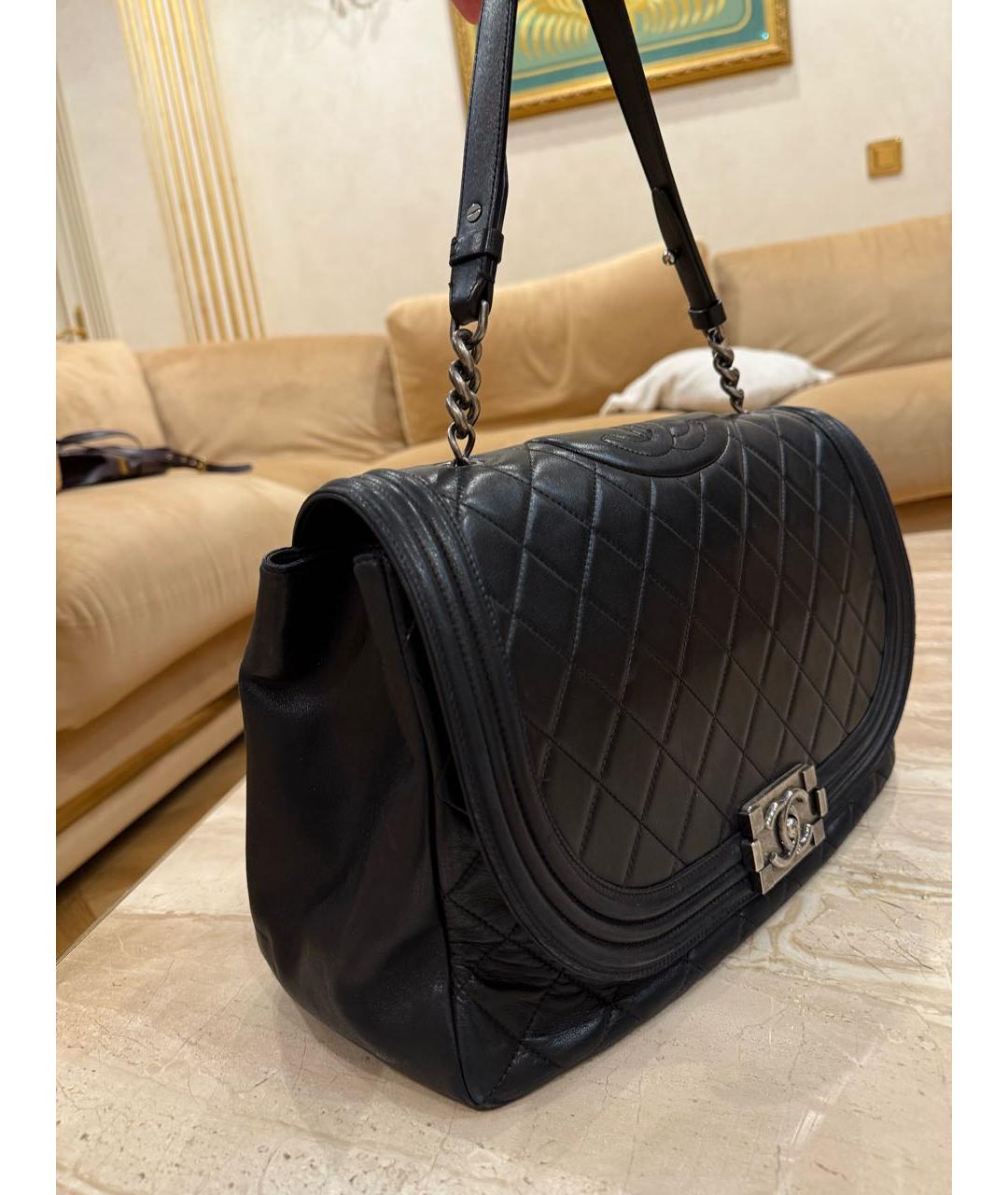 CHANEL Черная кожаная сумка через плечо, фото 2