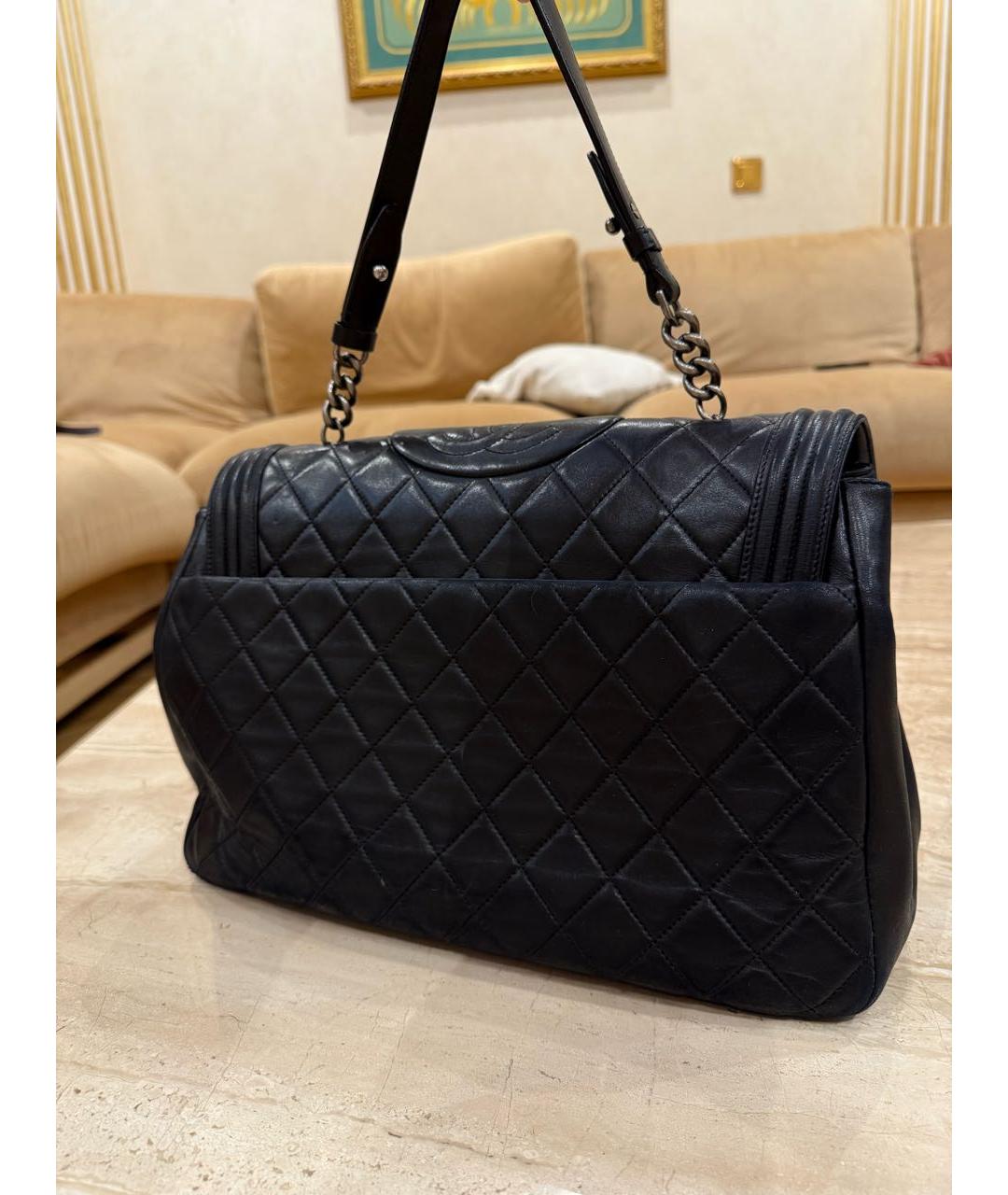 CHANEL Черная кожаная сумка через плечо, фото 3