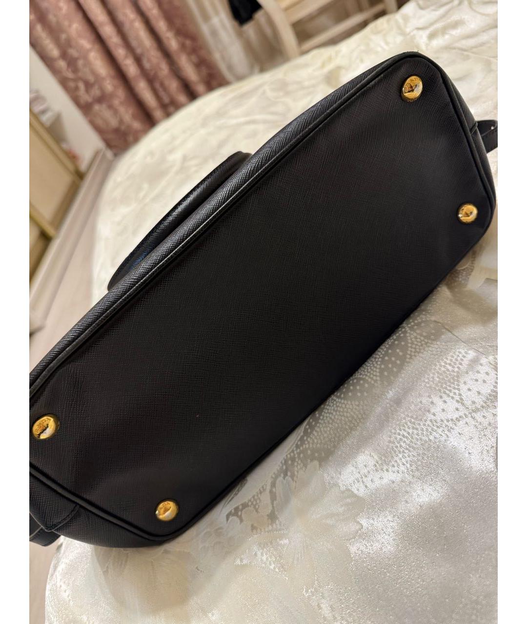 PRADA Черная кожаная сумка с короткими ручками, фото 3