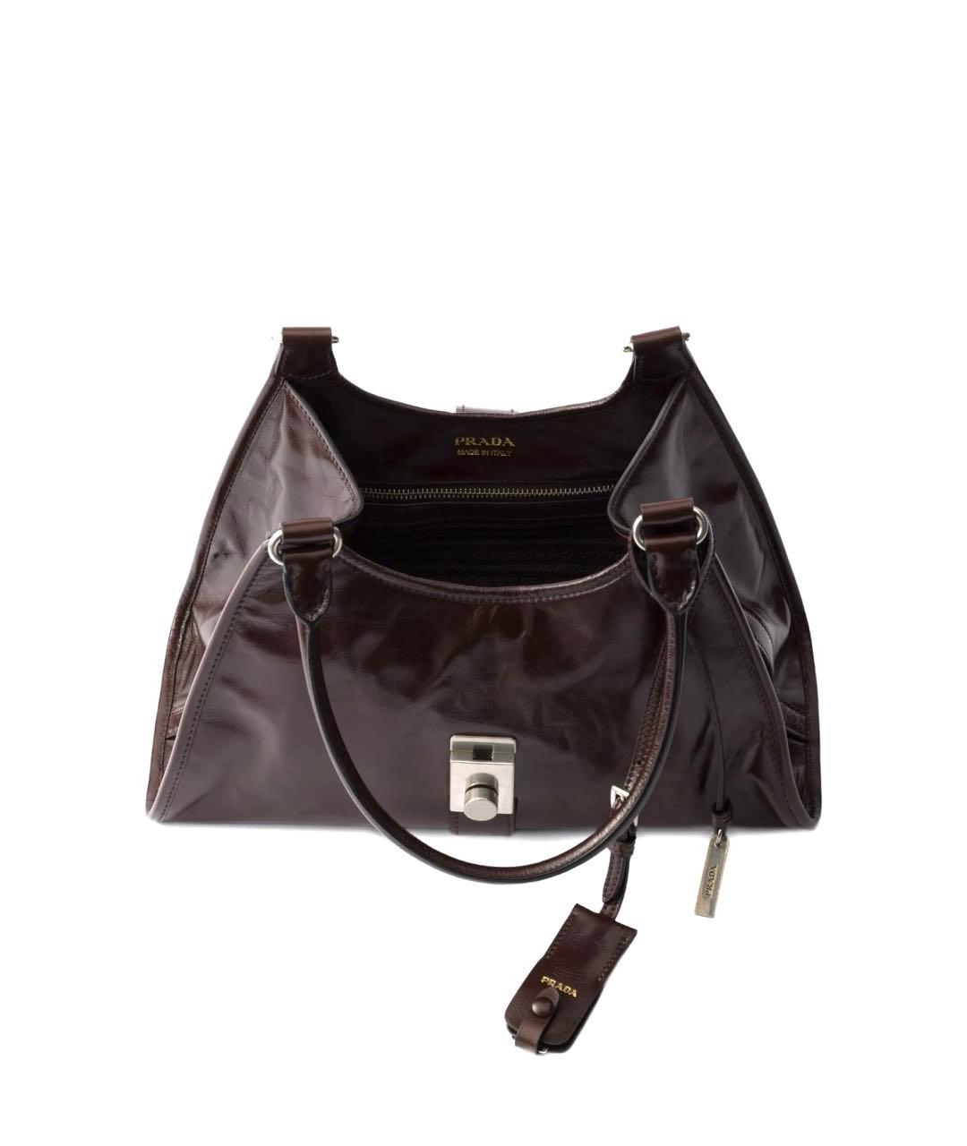 PRADA Коричневая сумка тоут из лакированной кожи, фото 4