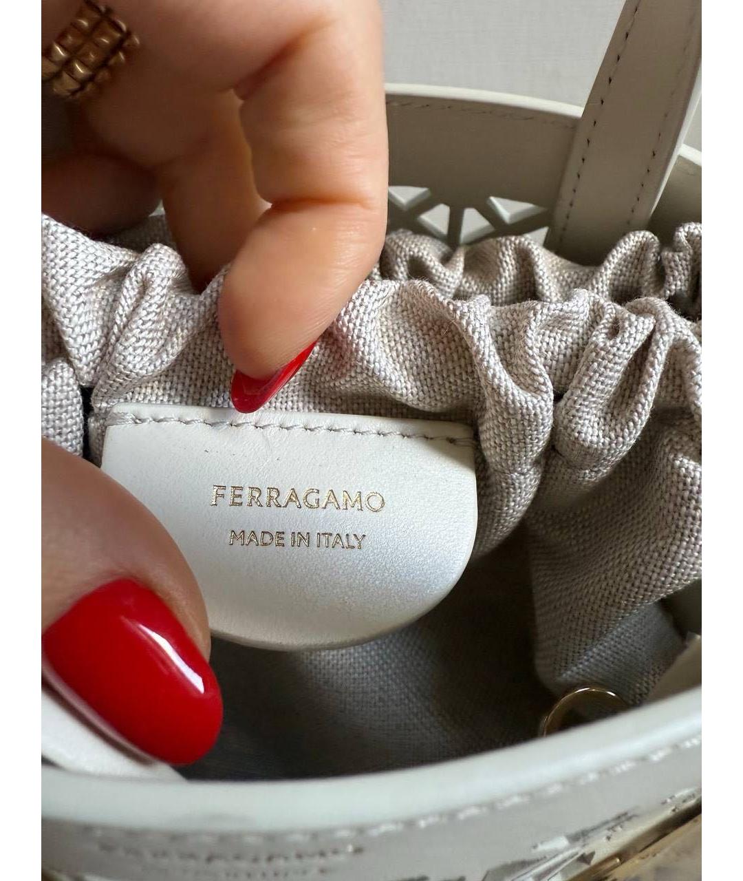 FERRAGAMO Белая кожаная сумка с короткими ручками, фото 6