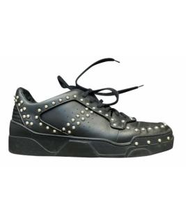 GIVENCHY Низкие кроссовки / кеды