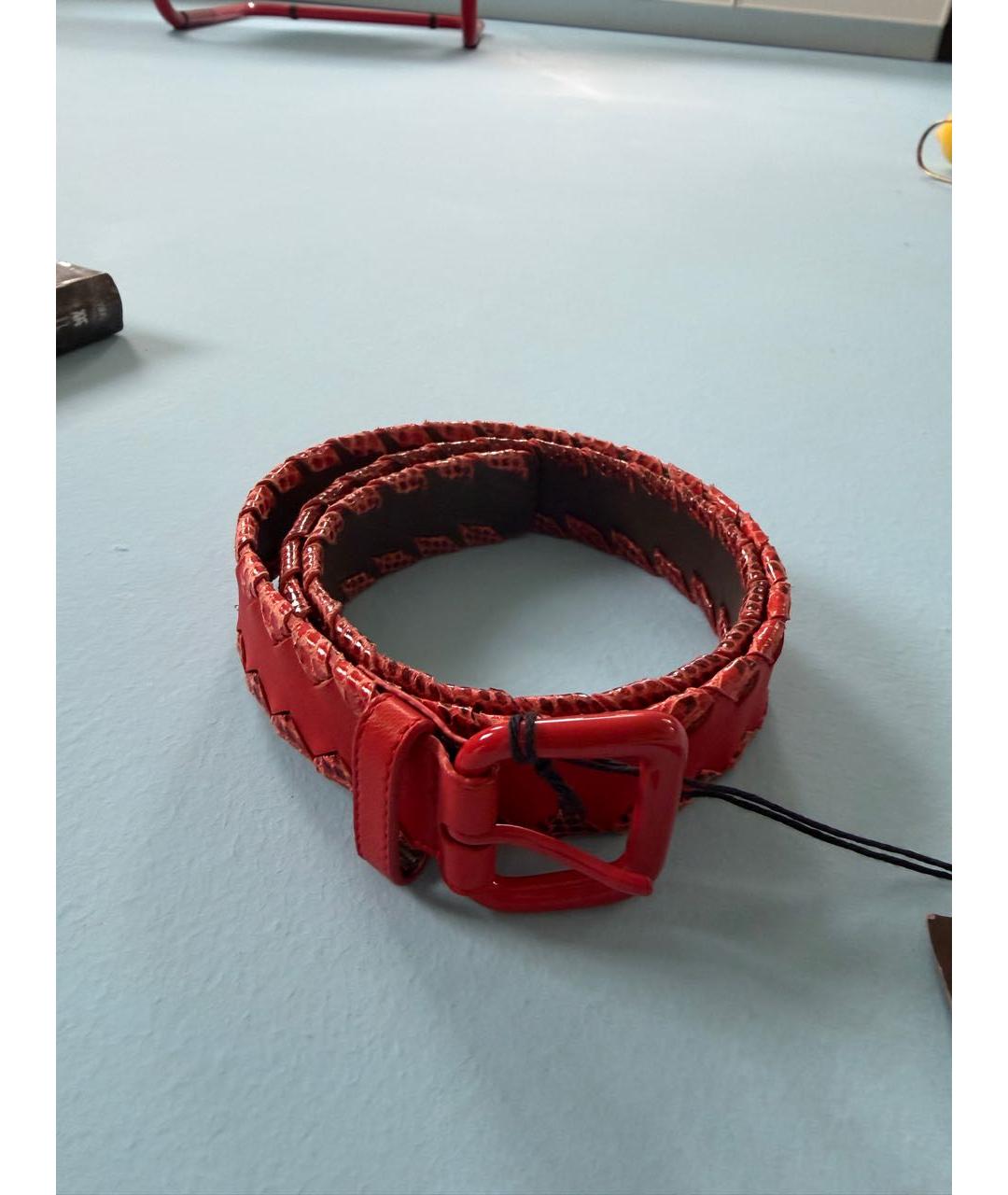 BOTTEGA VENETA Красный кожаный ремень, фото 3