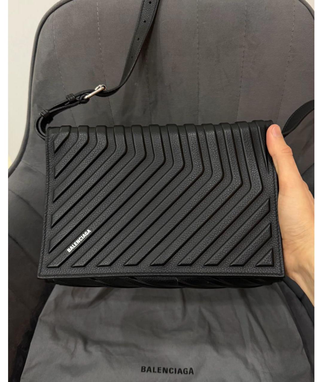 BALENCIAGA Черная кожаная сумка на плечо, фото 3