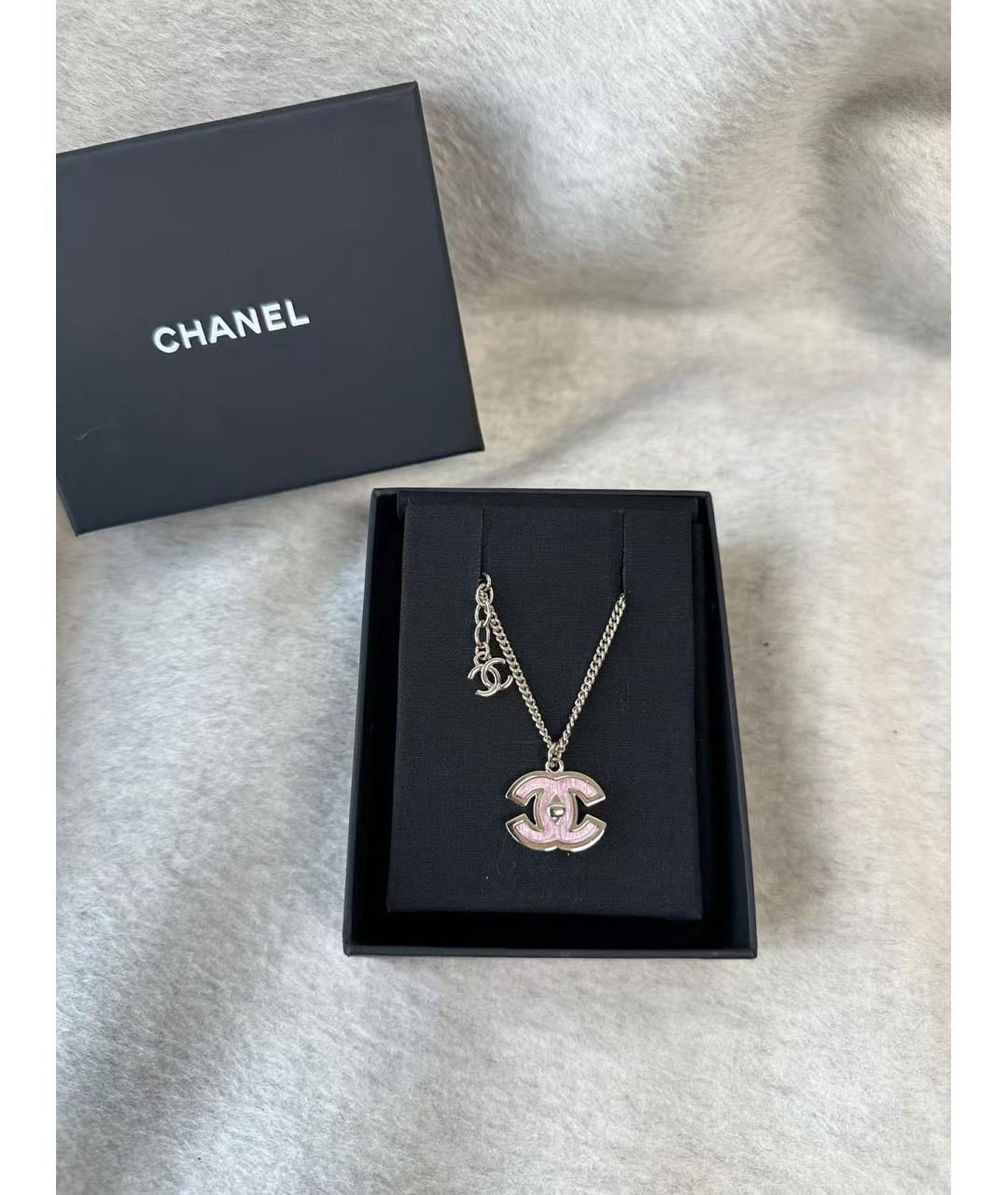 CHANEL Розовая металлическая подвеска, фото 5