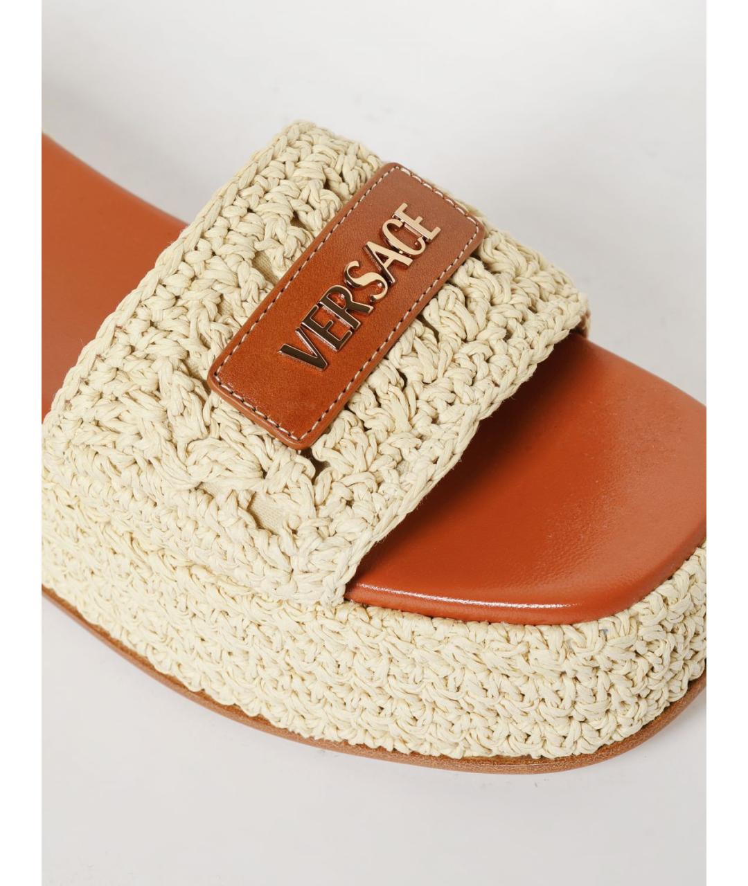 VERSACE Бежевые шлепанцы, фото 4